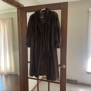 Authentic Mink Coat x Robert Sidney
